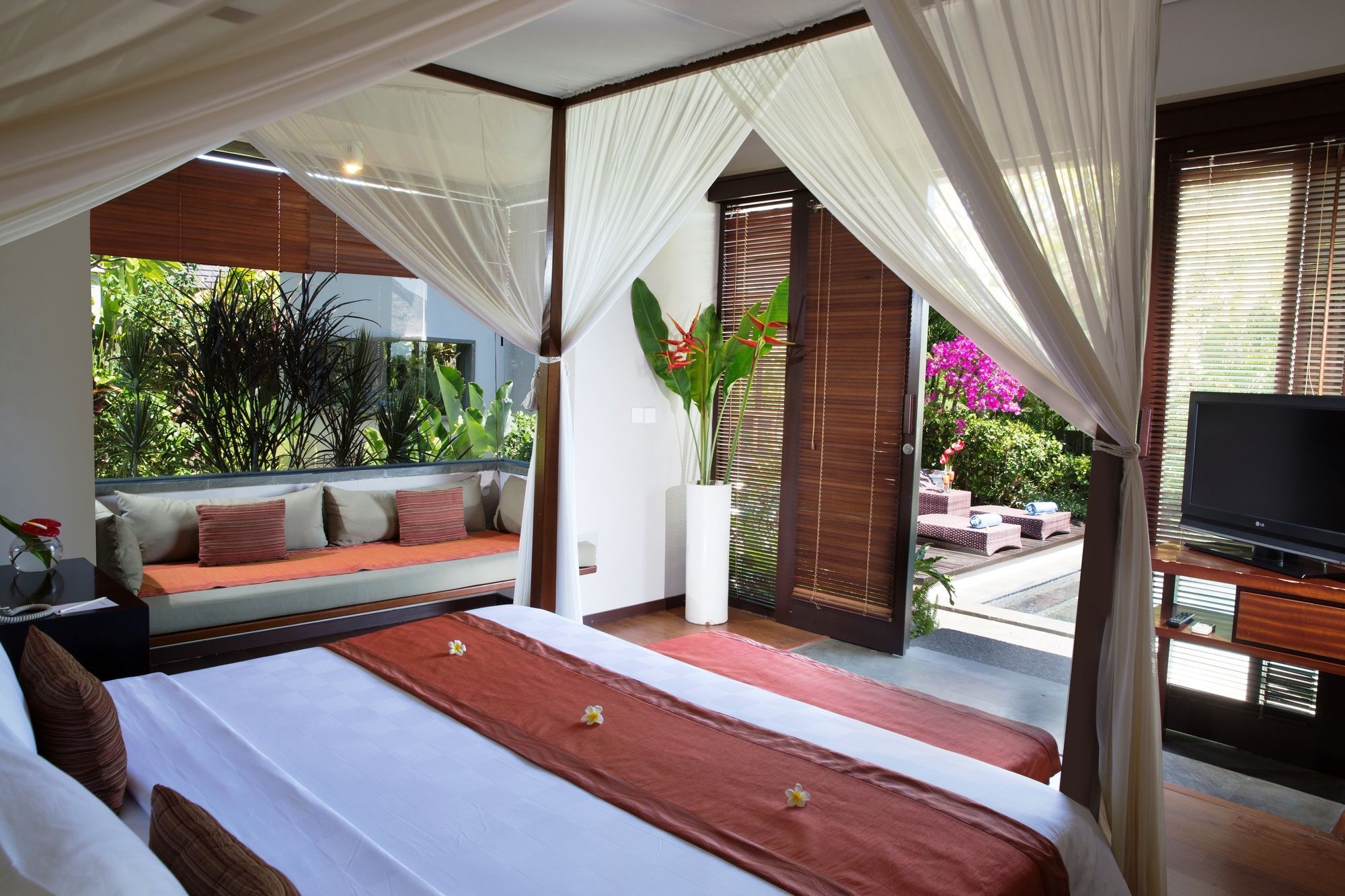 The Bali Bay View Villas ヌサドゥア エクステリア 写真